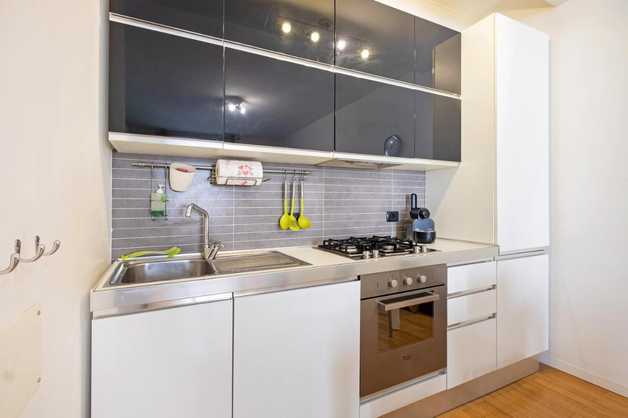 Apartment Joivy Lovely Flat For 4 With Balcony Near Porta Romana *